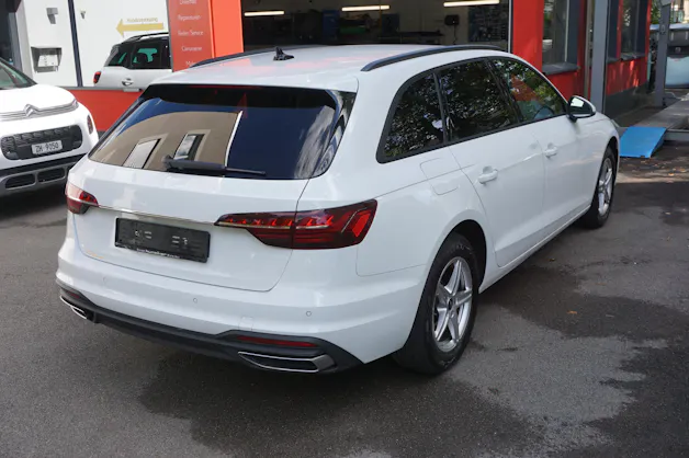 AUDI A4 Avant 2.0 35 TDI Attraction S-Tronic