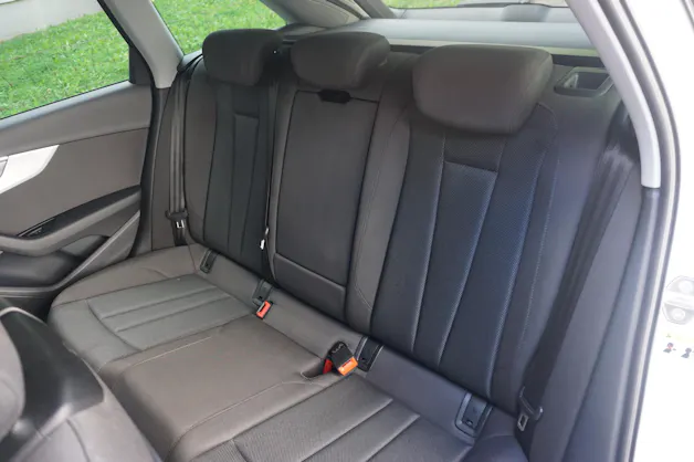 AUDI A4 Avant 2.0 35 TDI Attraction S-Tronic