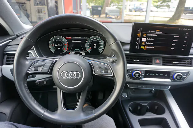 AUDI A4 Avant 2.0 35 TDI Attraction S-Tronic