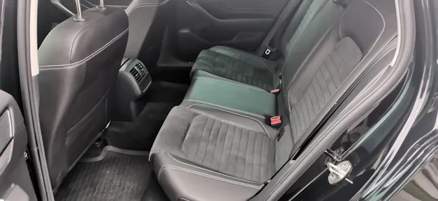 VW Passat Variant 2.0 TDI 200 Elegance DSG 4m