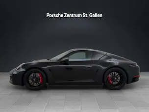 PORSCHE 911 Carrera 4 GTS