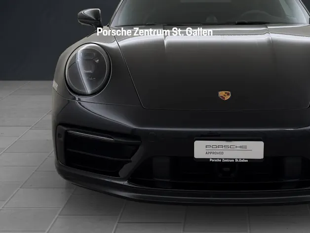 PORSCHE 911 Carrera 4 GTS