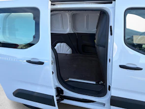 Fahrzeugbild PEUGEOT Partner Kaw. 650 Standard 1.2 PureTech 110 S/S