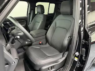 Land Rover Defender 110 3.0 D I6 350 X-Dynamic SE