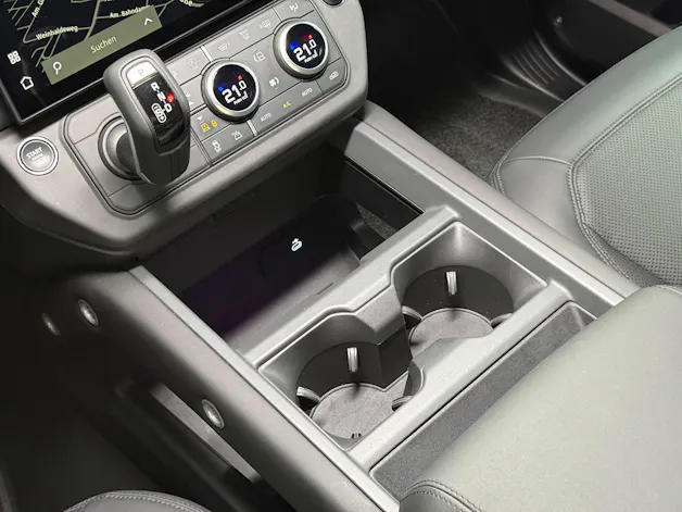 Land Rover Defender 110 3.0 D I6 350 X-Dynamic SE