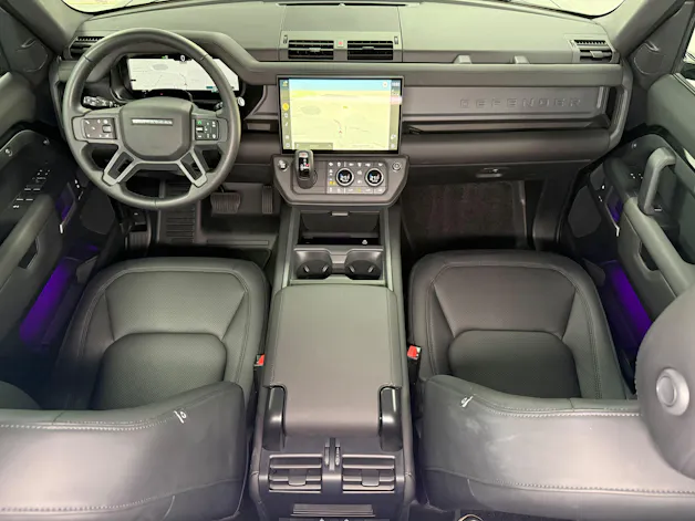 Land Rover Defender 110 3.0 D I6 350 X-Dynamic SE
