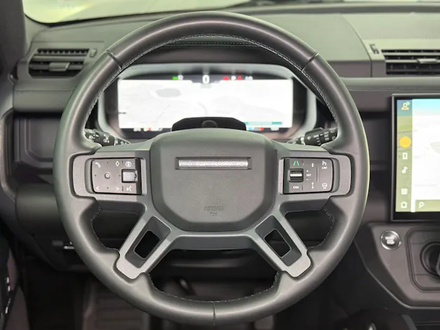 Land Rover Defender 110 3.0 D I6 350 X-Dynamic SE