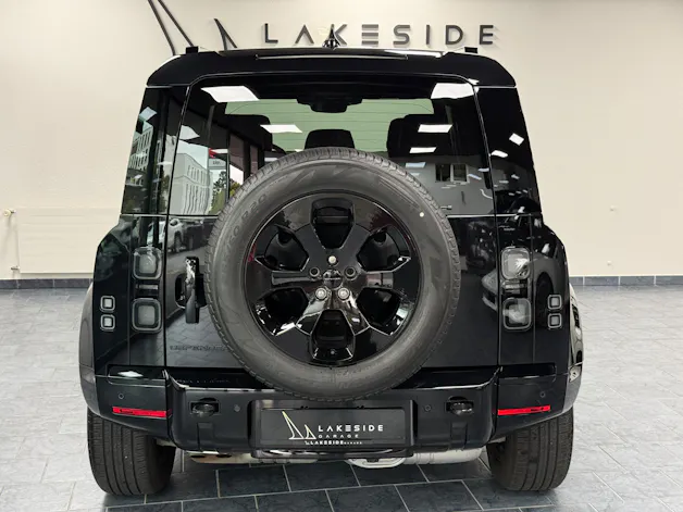 Land Rover Defender 110 3.0 D I6 350 X-Dynamic SE