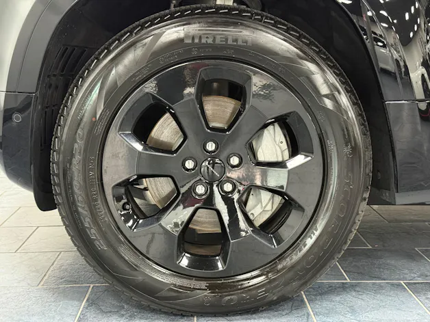 Land Rover Defender 110 3.0 D I6 350 X-Dynamic SE