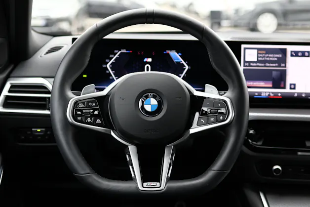 BMW 320d xDrive 48V Touring Steptronic M Sport