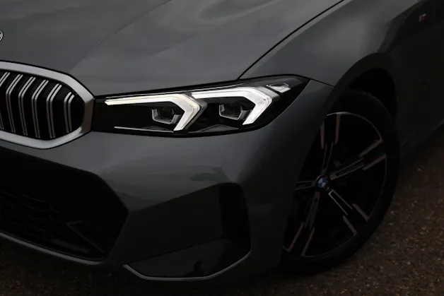 BMW 320d xDrive 48V Touring Steptronic M Sport