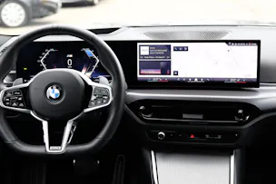 BMW 320d xDrive 48V Touring Steptronic M Sport