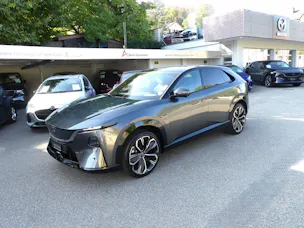 MAZDA CX-6e Takumi