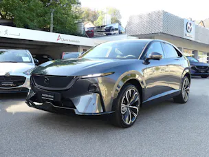 MAZDA CX-6e Takumi