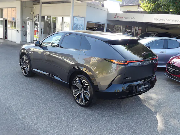 MAZDA CX-6e Takumi