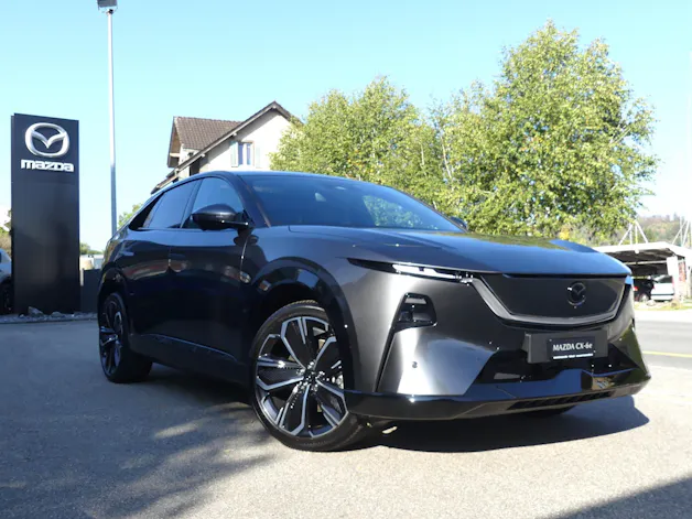 MAZDA CX-6e Takumi