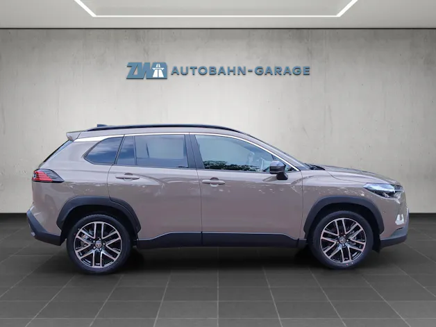 Toyota Corolla Cross 2.0 HSD Premium AWD-i