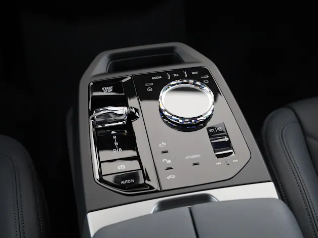 BMW iX I20 M70