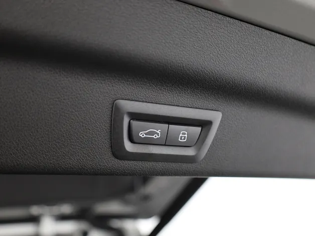 BMW X1 U11 23i xDrive paddles
