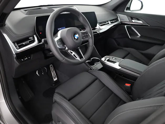 BMW X1 U11 23i xDrive paddles