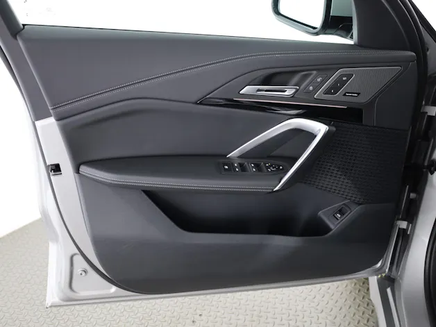 BMW X1 U11 23i xDrive paddles