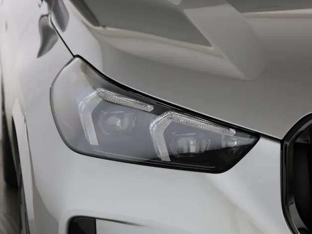 BMW X1 U11 23i xDrive paddles