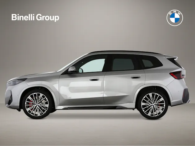 BMW X1 U11 23i xDrive paddles