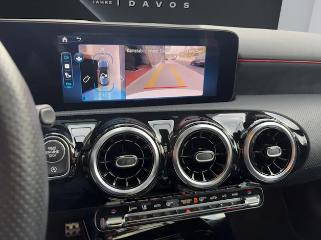 MERCEDES-BENZ A-Klasse W177 A 220 AMG Line 4m