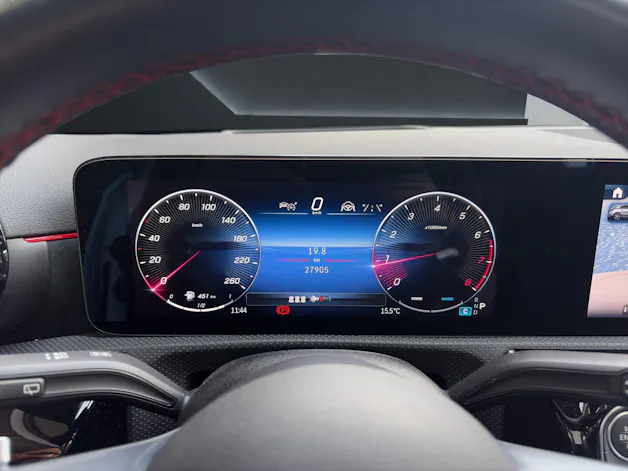MERCEDES-BENZ A-Klasse W177 A 220 AMG Line 4m