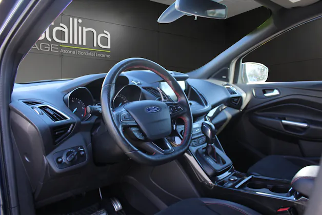 FORD Kuga 2.0 TDCi 150 ST-Line FPS