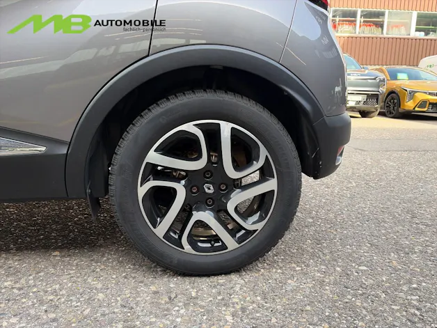 RENAULT Captur 1.2 TCe Privilege EDC S/S