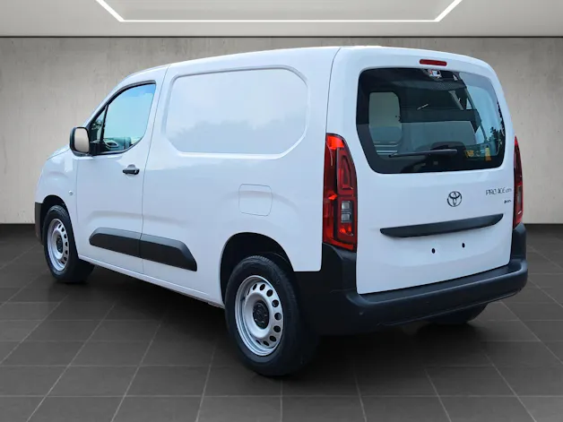 Toyota PROACE CITY Van L1 52KWh Active