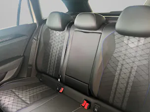 VW Passat Variant 2.0 TDI R-Line DSG 4motion