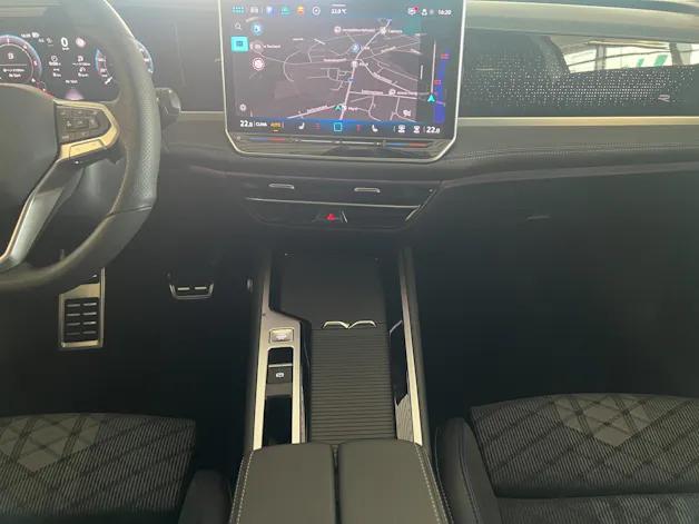 VW Passat Variant 2.0 TDI R-Line DSG 4motion