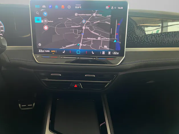 VW Passat Variant 2.0 TDI R-Line DSG 4motion