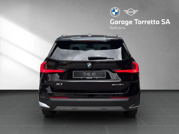 BMW X1 U11 18d sDrive