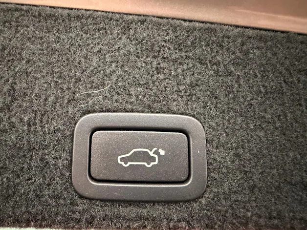 VOLVO XC60 2.4 D3 Summum AWD