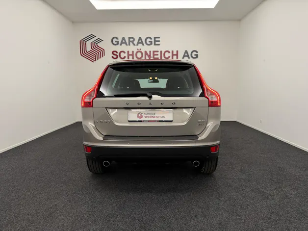 VOLVO XC60 2.4 D3 Summum AWD