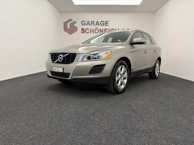 VOLVO XC60 2.4 D3 Summum AWD