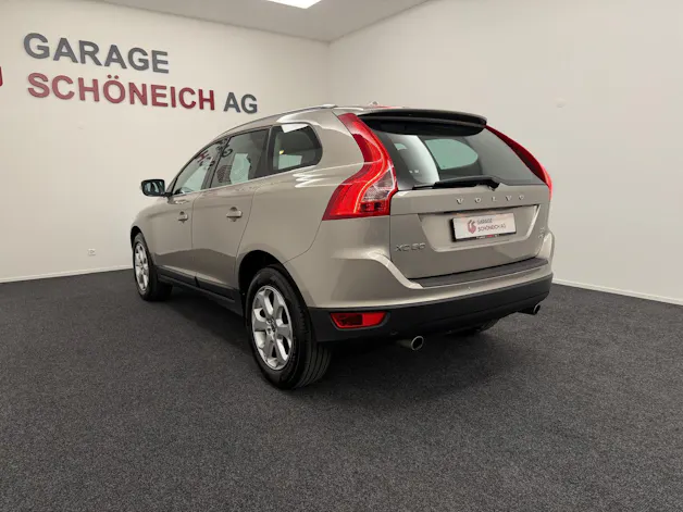 VOLVO XC60 2.4 D3 Summum AWD