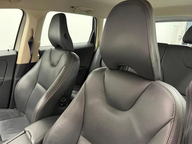 VOLVO XC60 2.4 D3 Summum AWD