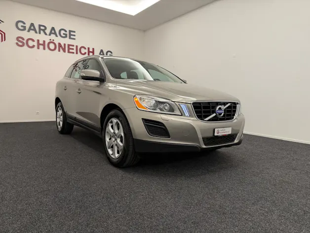 VOLVO XC60 2.4 D3 Summum AWD