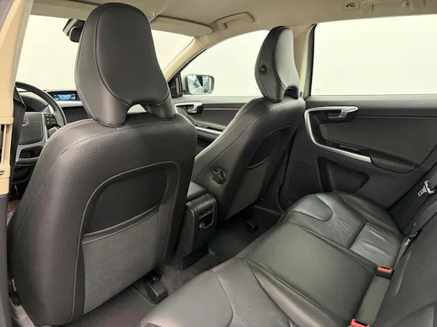 VOLVO XC60 2.4 D3 Summum AWD