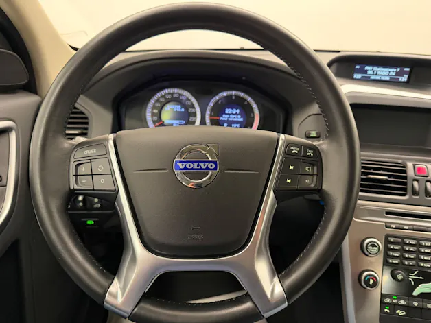 VOLVO XC60 2.4 D3 Summum AWD