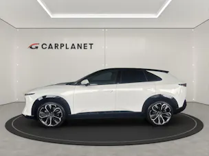 MAZDA CX-6e Takumi