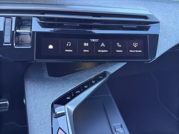 PEUGEOT 3008 1.2 Hybrid GT