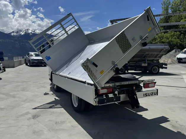 ISUZU M 27 3.0 150 CV GENERATION 2