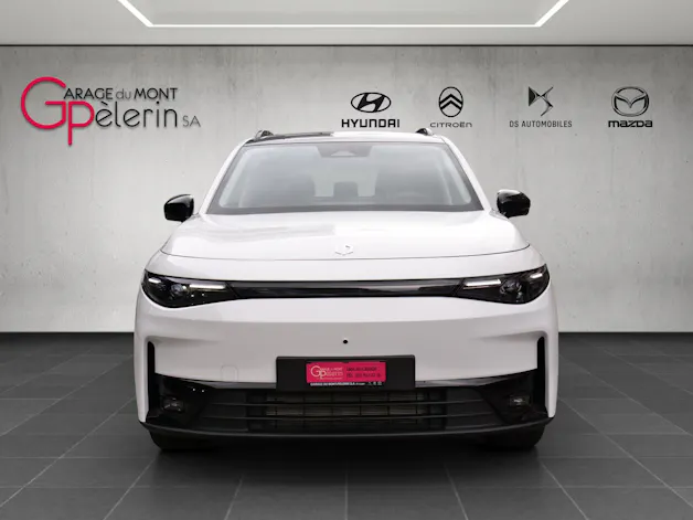 Leapmotor C10 1.5 REEV Design