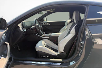 https://vehicle.imgix.net/4465999/9c6624fa-694b-404d-b469-0f6d95b4c80c.jpg
