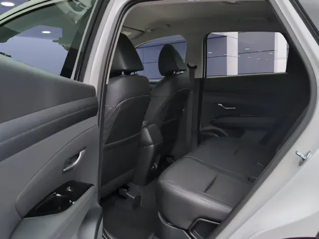 HYUNDAI TUCSON 1.6 T-GDi Hybrid Amplia 2WD